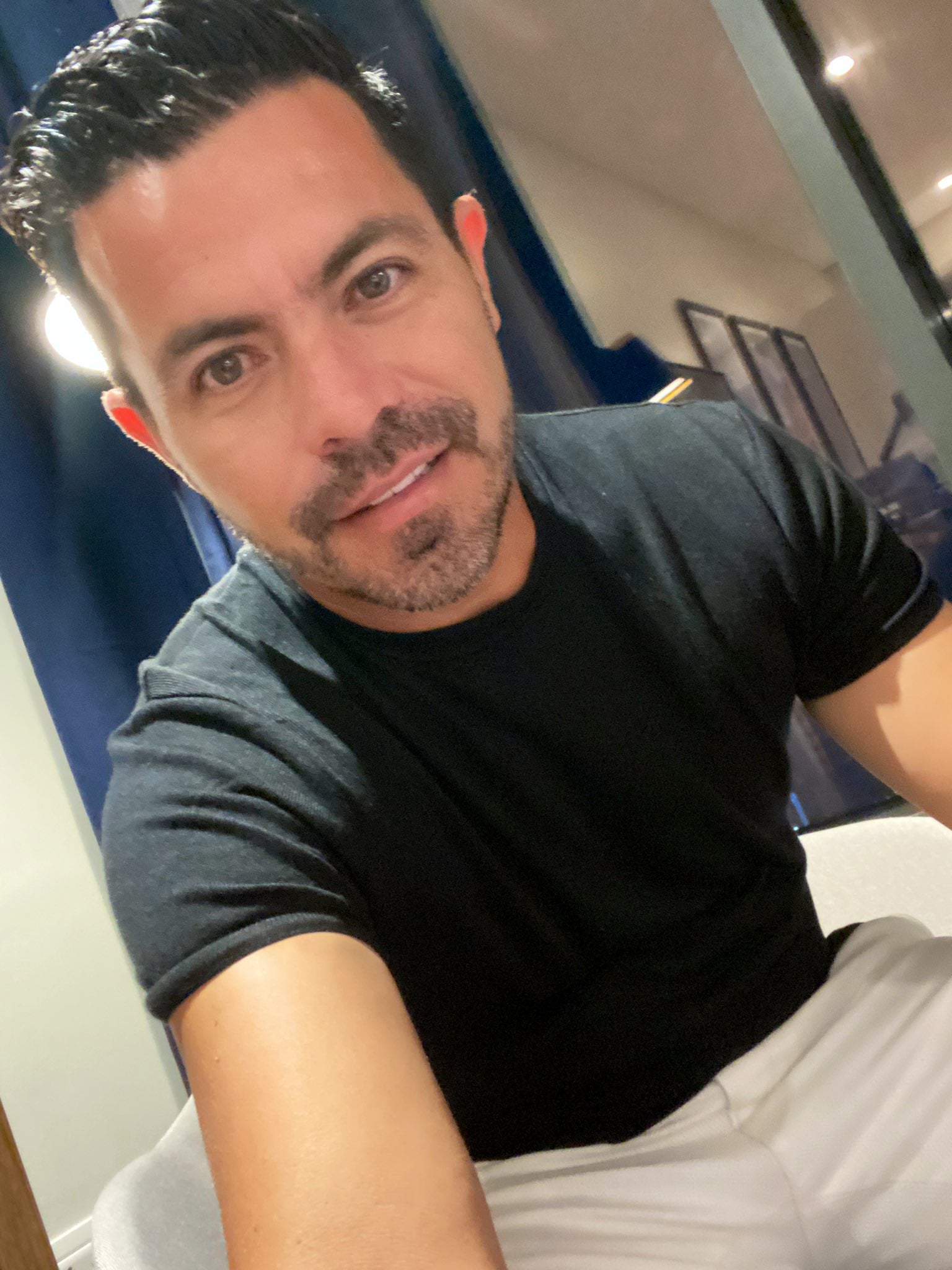 files/FFm2MuFXIAYplI2.jpg